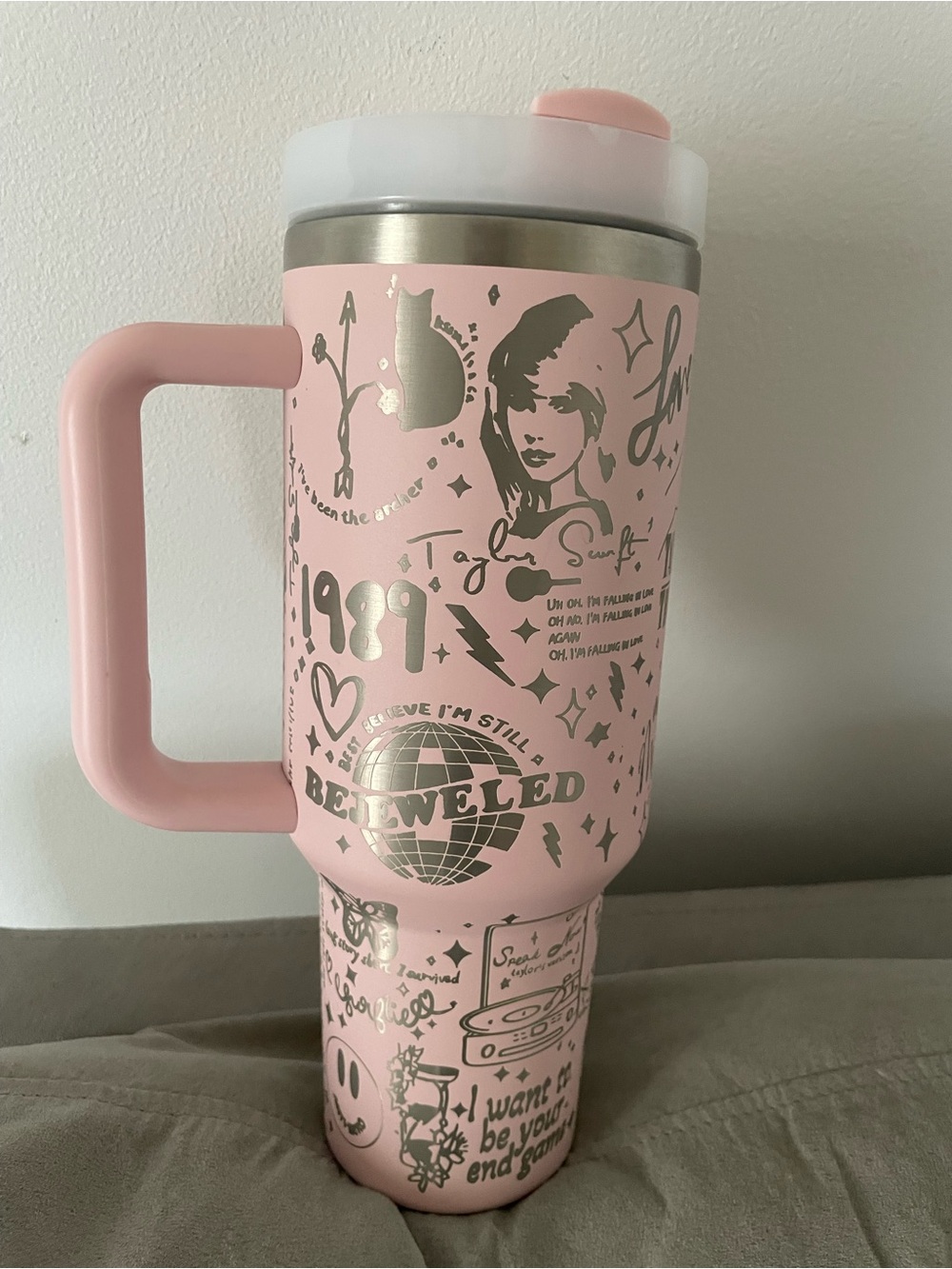 TAYLOR SWIFT ‘THE ERAS TOUR’ pink 40oz stainless steel tumbler, “Swifties”!!